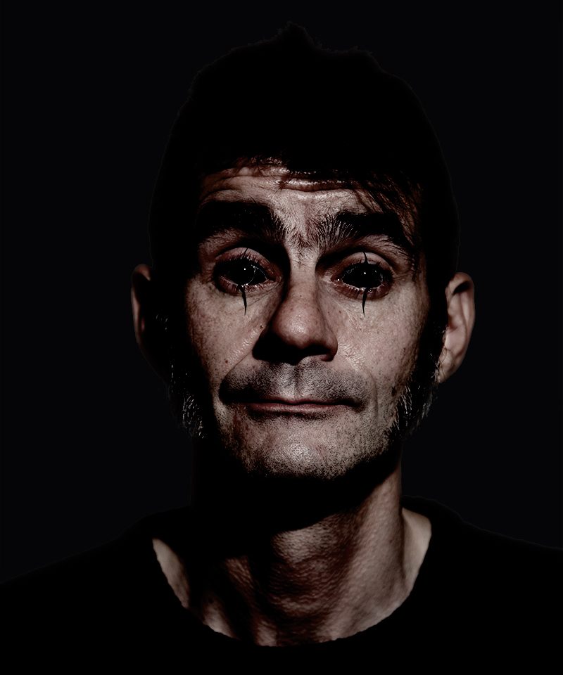 Rostro del profeta juan Rayos por los infiernos